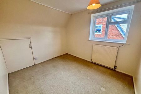 Derwent Avenue - Photo 5