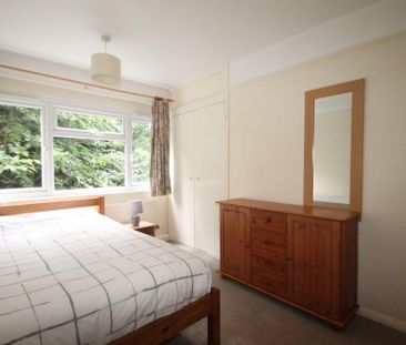 3 bedroom apartment to rent - Photo 2