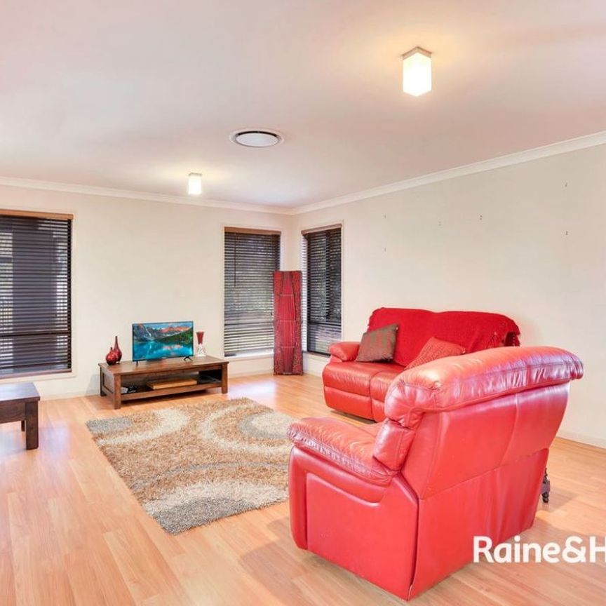 Stylish Acreage family home - Photo 1