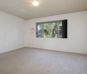 Home For Rent - Photo 3