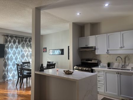 For Lease - 7385 Magistrate Terrace Unit# 17, Mississauga, Ontario - Photo 3