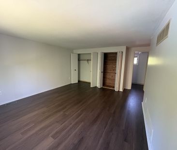 For Lease - 179 Digby Road, Oakville, Ontario - Photo 6