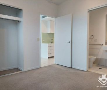 Unfurnished 2 Bedroom Apartment For Rent In South Brisbane! - Photo 1