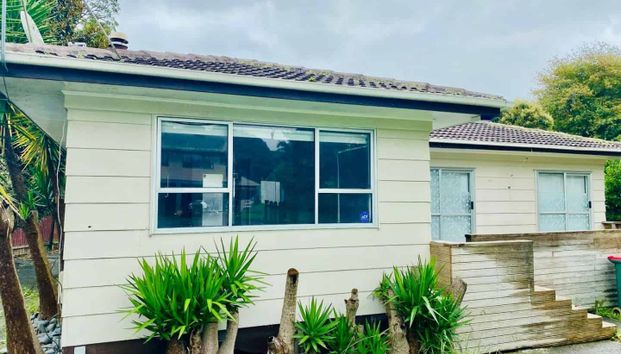 PAPAKURA, 3 BEDROOMS - Photo 1