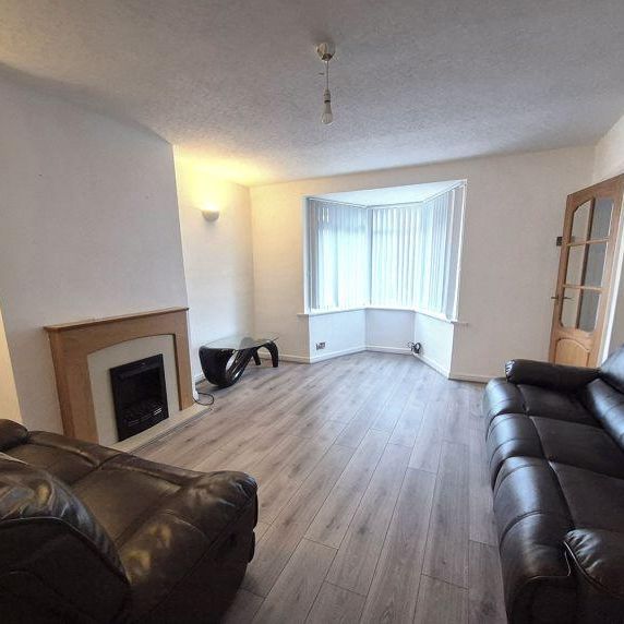 3 bedroom semi-detached house to rent - Photo 1