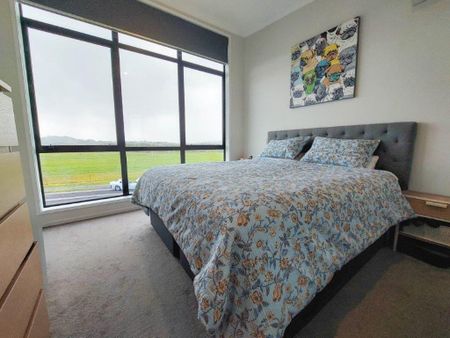 Modern Townhouse in Silverdale - Photo 3