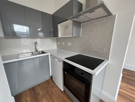 1 Bed Flat, Lansdowne Place, BN3 - Photo 2