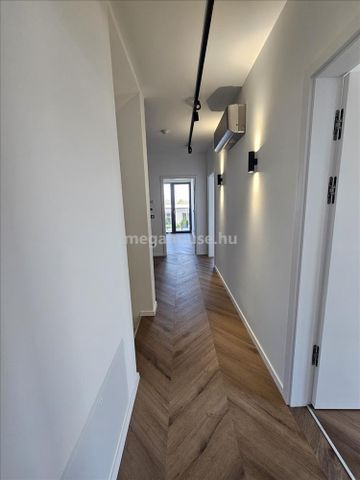 Kiadó új építésű ház - Törökbálint - Photo 2
