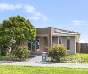 4 Bedroom Family Home! - Photo 6