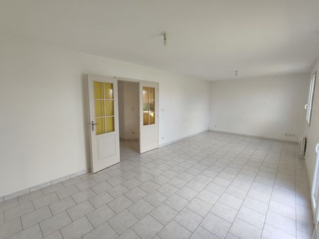 Location Maison 4 pièces 75m² - Photo 4