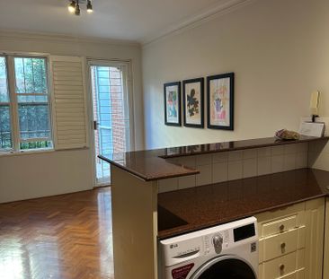 Redfern - Photo 3