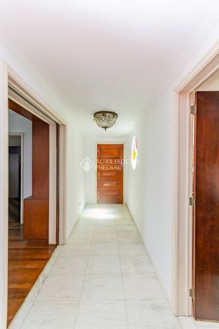 Apartamento com 3 quartos e 195m² para alugar em Menino Deus, Porto Alegre. - Photo 2