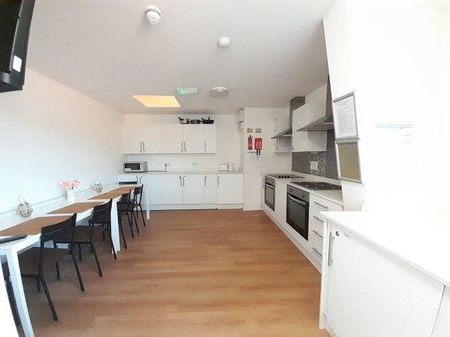 16 bedroom house share to rent - Photo 5