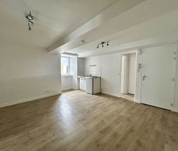 Location Appartement 2 pièces 39m² DOL DE BRETAGNE 35120 - Photo 4