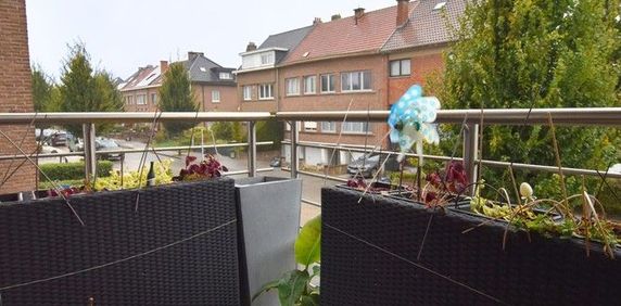 Appartement te huur in Sint-Pieters-Leeuw voor € 895 met 1 slaapkamer - Foto 2