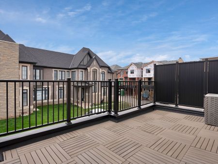 For Lease - 12 Marvin Avenue, Oakville, Ontario - Photo 5