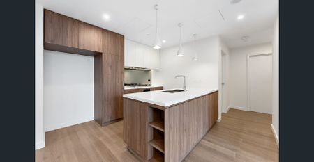 Amazing 3 Bedroom Apartment For Lease In The Heart of Epping - Photo 4