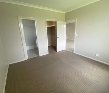 3 Bedroom Duplex - Photo 2