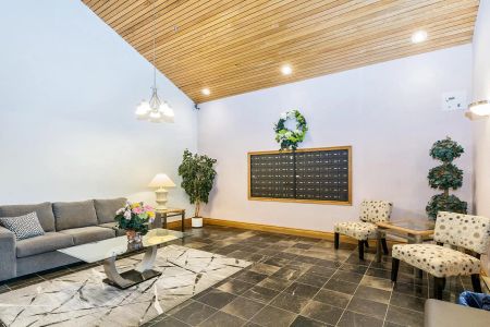 Bedford Bluff — 1 Bedroom - Photo 3