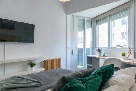 Calle de Ferraz, Madrid, Community of Madrid 28008 - Foto 2