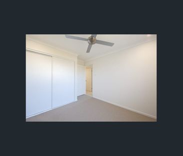 Charming duplex perfect for comfortable living - Photo 1