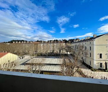 Location Appartement 3 pièces 79m² - Photo 4