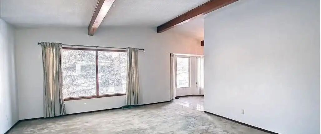 Charming 3-Bedroom Inner City Rental — 3 Bedrooms Duplex - Photo 1