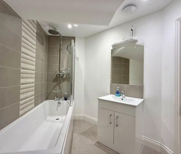 2 bedroom flat to rent - Photo 6