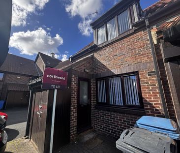 2 bedroom terraced house to rent - Photo 2