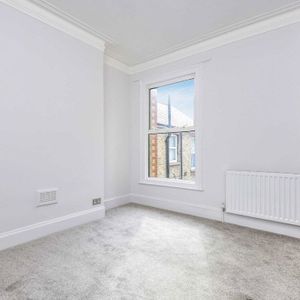 Radbourne Road, SW12 0EF, London - Photo 2