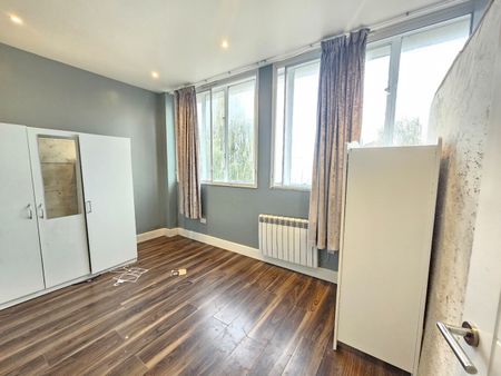 3 Bed Flat, Park Street, LU1 - Photo 5