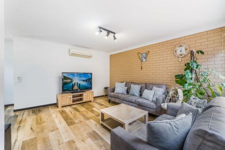 Renovated 3-Bedroom Brick Home – Convenient & Comfortable Living! - Photo 4