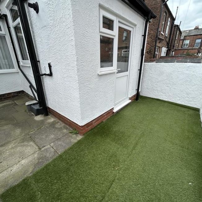 Palmer Street, Sale - Photo 1