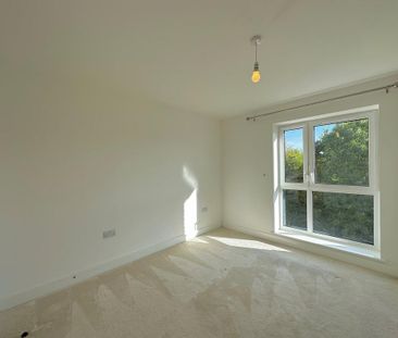 2 bedroom property to rent - Photo 4