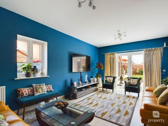 4 bedroom detached house to rent - Photo 1