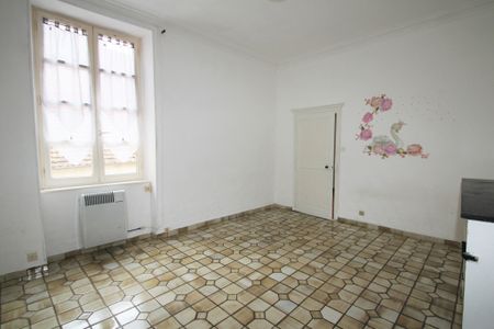 Location Appartement 2 pièces 39m² DECIZE 58300 - Photo 2