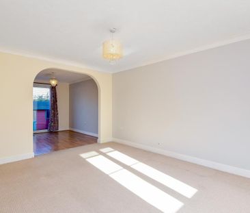 3 bedroom semi-detached house to rent - Photo 6