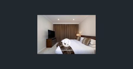 In transition? We offer fine furnished stays from 3 months + - Photo 3