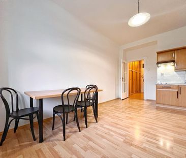 Pronájem bytu 2+kk 50 m² - Fotografie 1