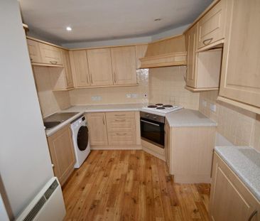 2 bedroom flat to rent - Photo 4