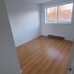 Place Mercier | Appartement 5 1/2 Neuf à Louer | 3 bedrooms for Rent | Candiac - Photo 2