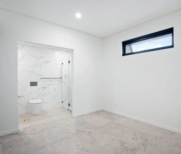 Immaculate, Boutique Penthouse For Lease! - Photo 5