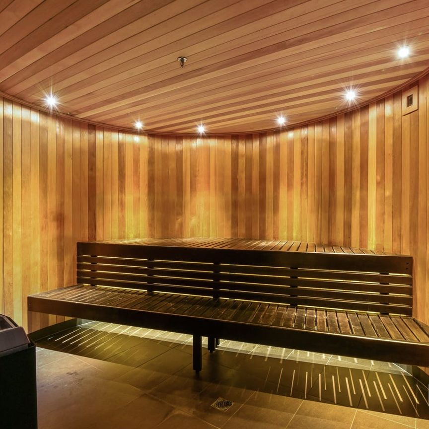 Fully furnished modern living in an ideal location - Photo 1