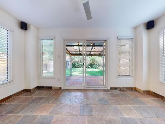 For Lease - 3400 Drummond Road, Mississauga, Ontario - Photo 1