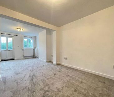 2 bedroom end of terrace house to rent - Photo 3