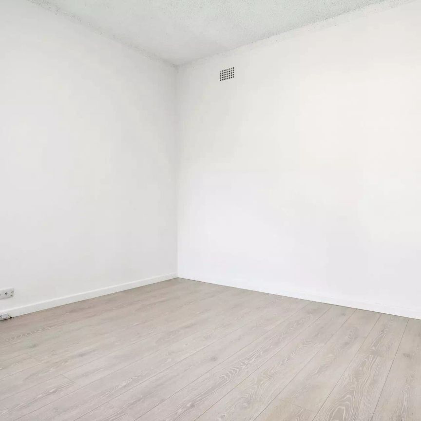 8/18 Campbell Street, Balmain - Photo 1