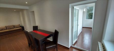 Inchiriere apartament 3 camere decomandat Racadau, Brasov - Photo 3
