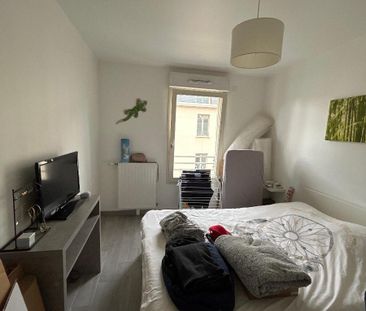 Location Appartement 3 pièces 57m² POISSY 78300 - Photo 2