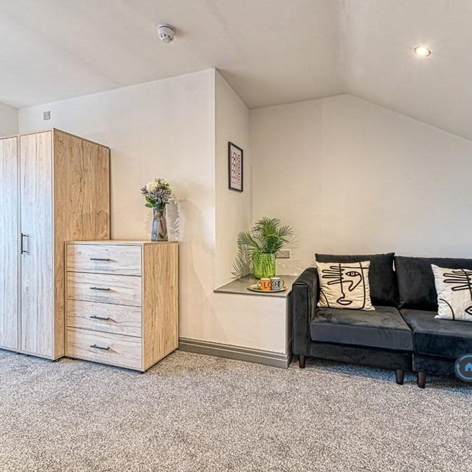 1 bedroom in a house share to rent - Photo 1