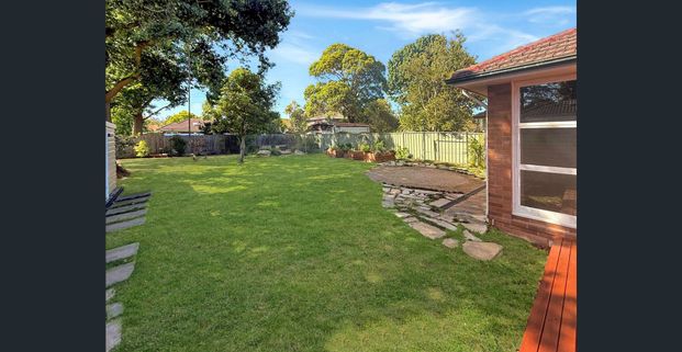 Family Friendly Home - Photo 1